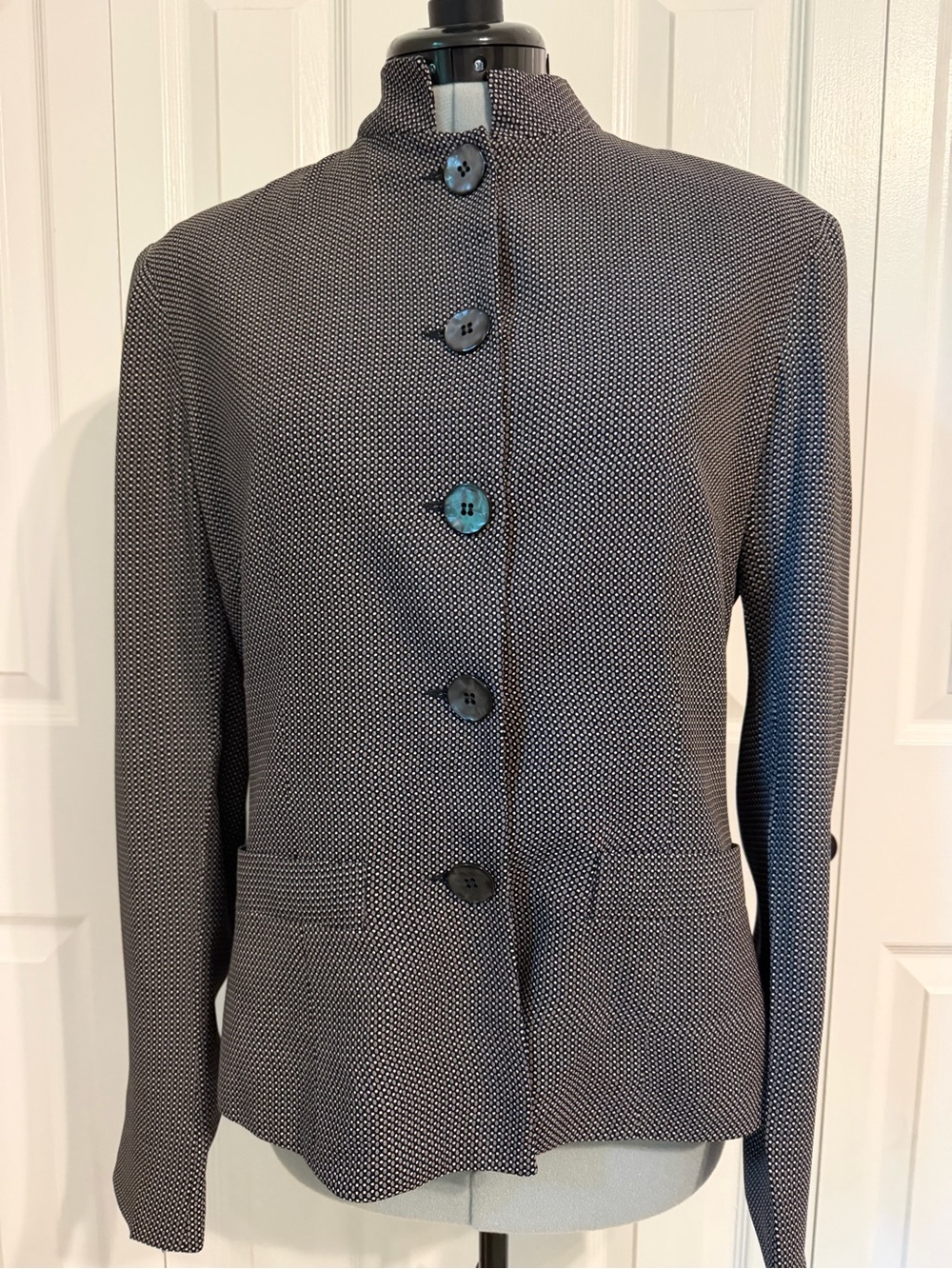 Liz Claiborne Black and White Textured Button Blazer